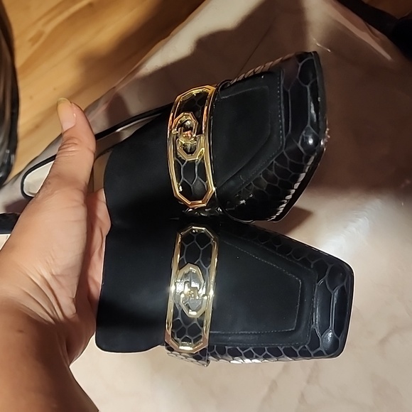 Louise etcie heels size 8.5 used but run smaller - Picture 8 of 10